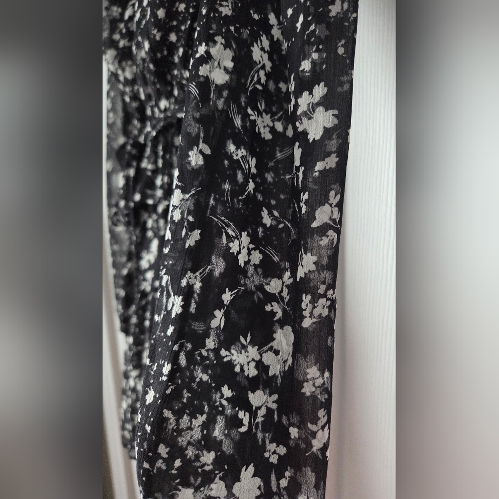 Aqua Black and White Floral Long Sleeve Dress size L - Picture 7 of 13